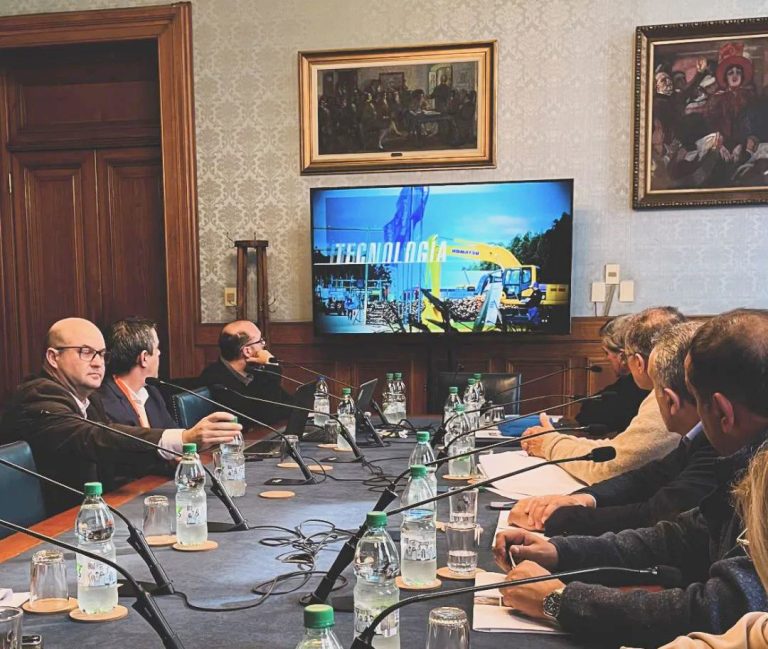 Uruforest 2026 ante el Senado: de una base forestal sólida a más inversión, industria y empleo